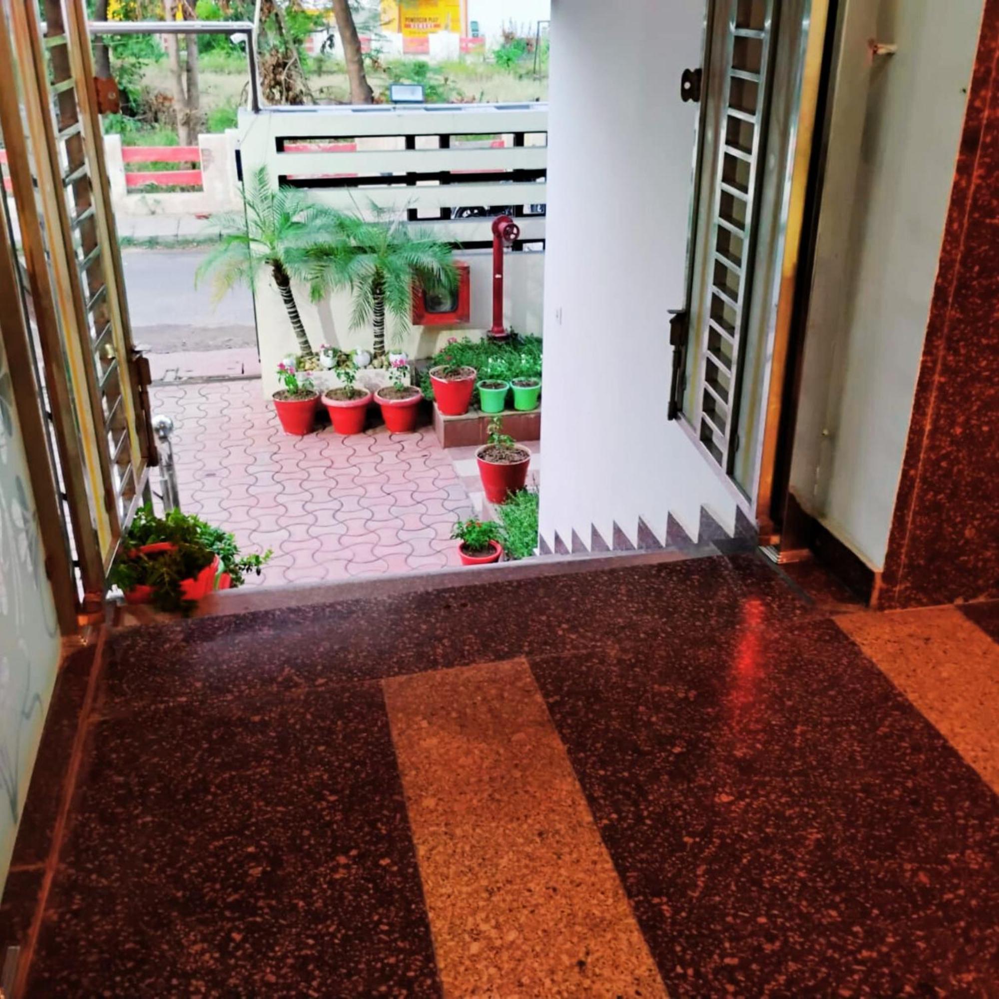 Hotel Lake View Grand Lucknow Buitenkant foto