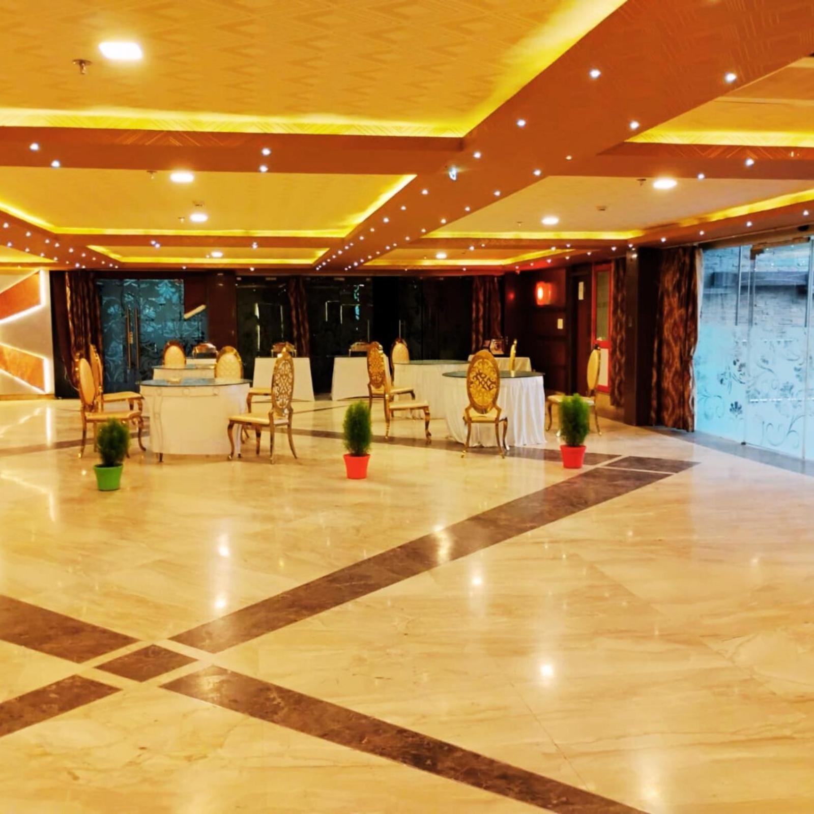 Hotel Lake View Grand Lucknow Buitenkant foto