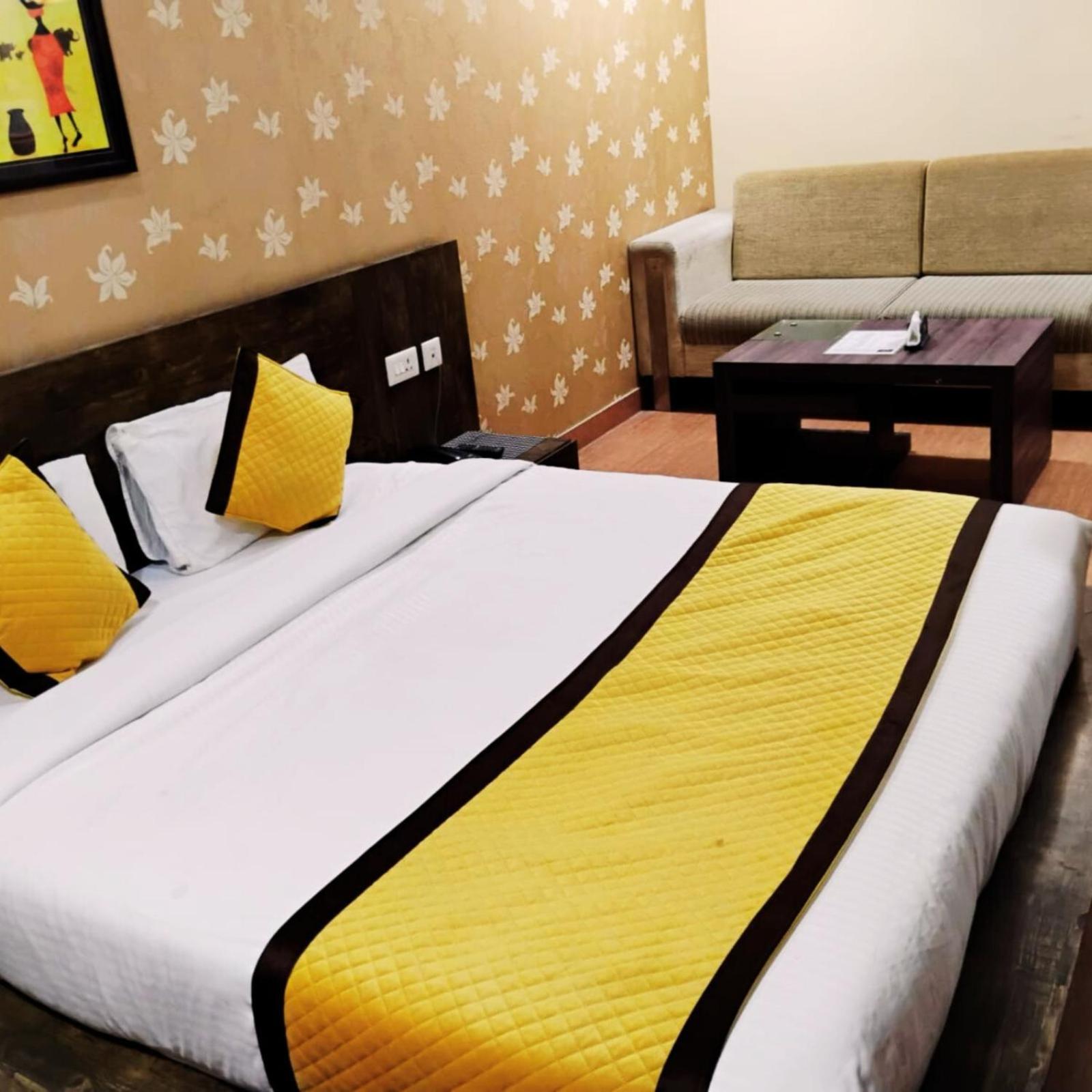 Hotel Lake View Grand Lucknow Buitenkant foto