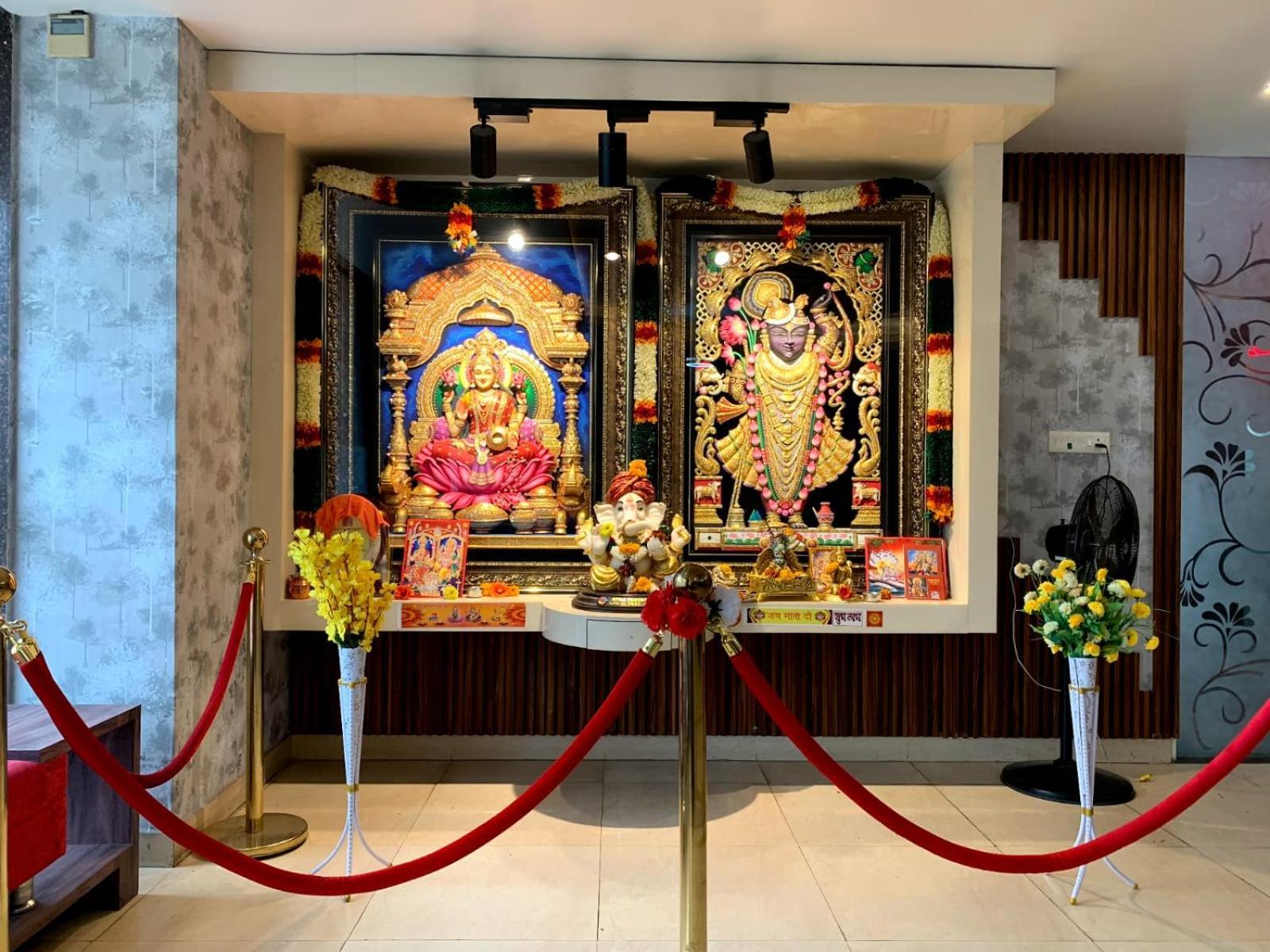 Hotel Lake View Grand Lucknow Buitenkant foto