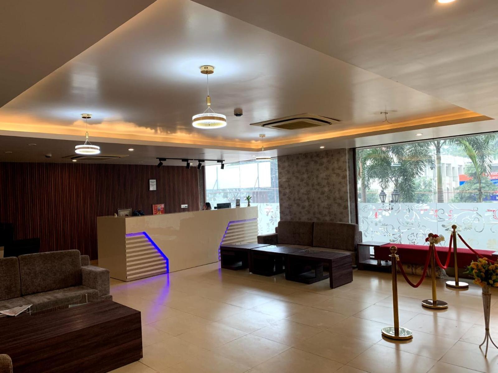 Hotel Lake View Grand Lucknow Buitenkant foto